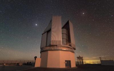 Astrônomos alertam sobre poluição luminosa perto de telescópios no Chile