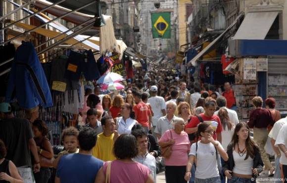 'Colonização europeia deixou cicatriz no DNA do Brasil', diz pesquisadora